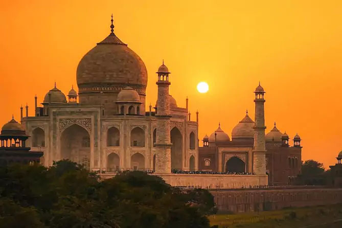 Taj Mahal Sunrise Tour